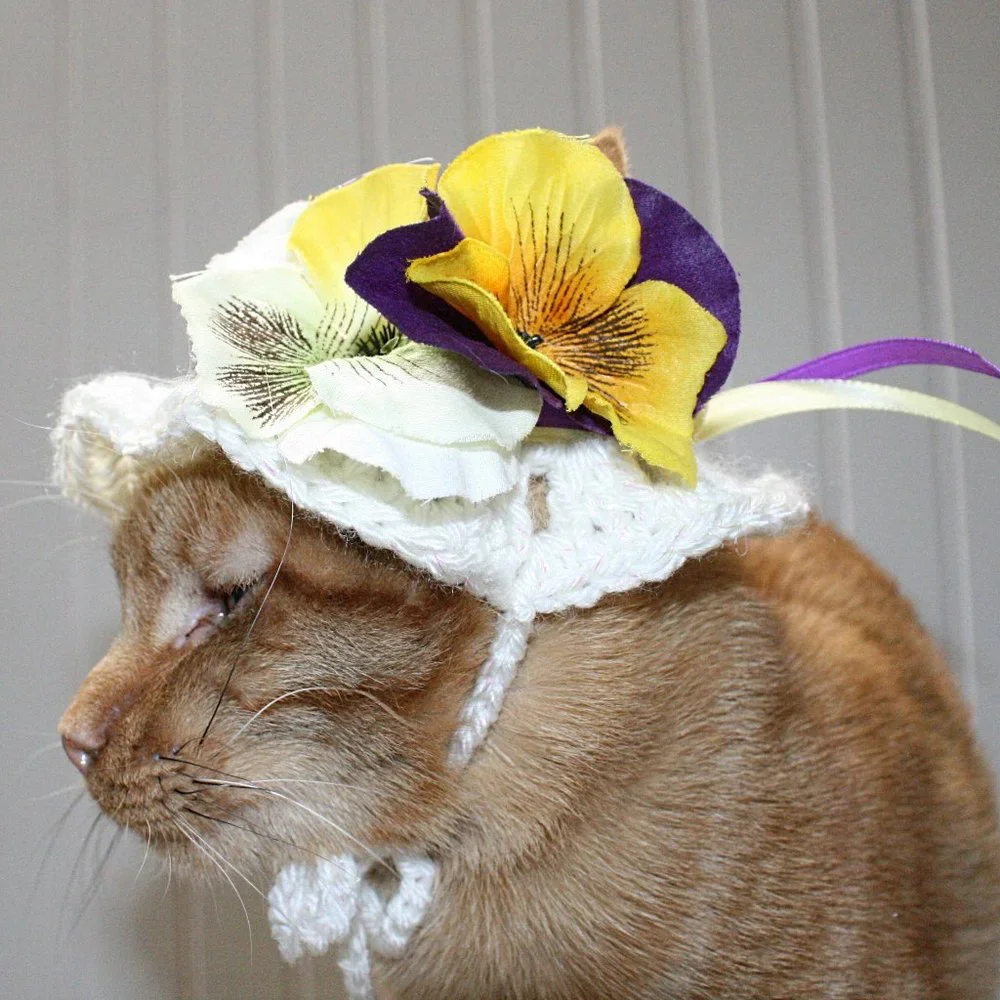 HAND CRAFTED Crochet White Pansy Bonnet Cat Hat Costume Photo Prop
